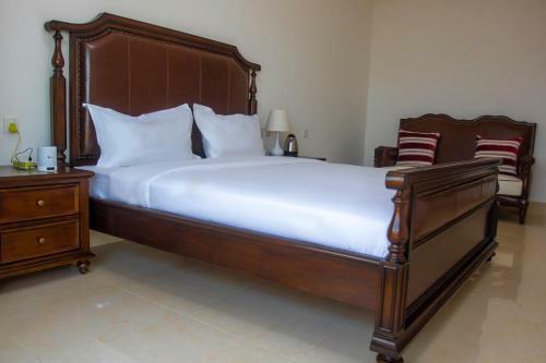 Lark Hotel