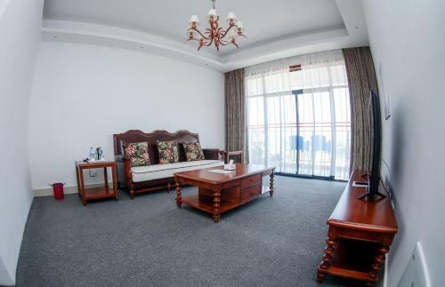 Lark Hotel
