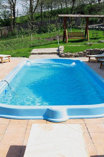Agroturismo Rodovoe Gnezdo Garmaki