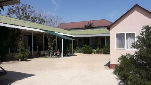 Hostal ???????? ??? ?harivna9