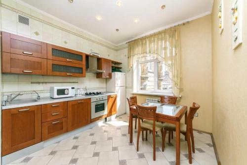 Apartment On Kreshchatik