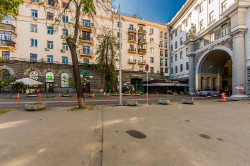 2-room Apartment Near Khreshchatyk And Golden Gate