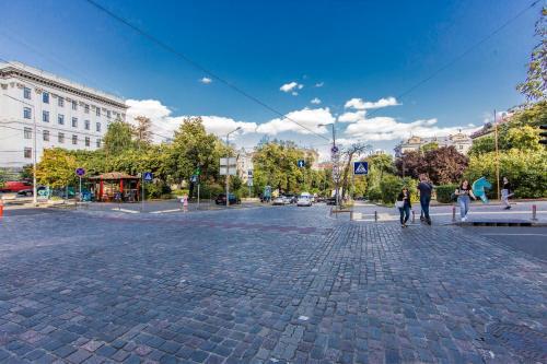2-room Apartment Near Khreshchatyk And Golden Gate