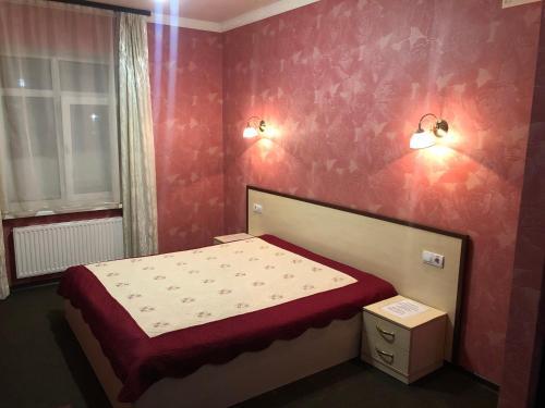 Hotel ?2