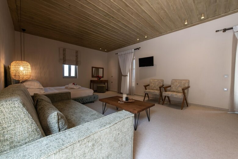 Hotel Limeni Village