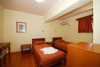 Aparthotel Aloni Suites