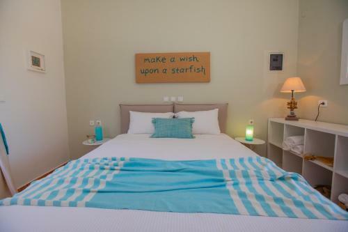 Hostal Sea View Studios