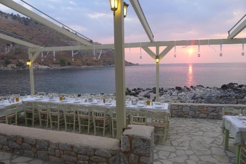 Hostal Kourmas Rooms