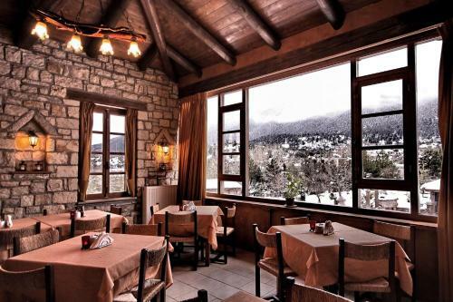 Aparthotel Vitina House