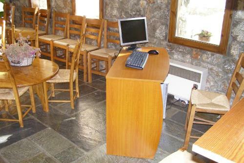 Posada Neos Omalos Hotel