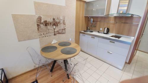Apartamento One Bedroom. Luxe. 29 Khreshchatyk Str. Besarabka