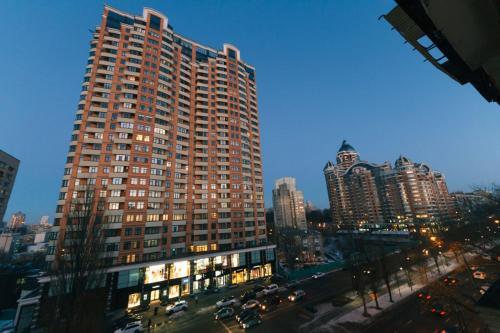Apartamento Biglux Valerio Lesi Ukrainky 14&7