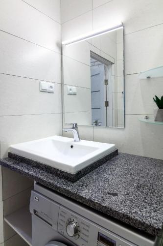 Apartment On Udatnogo 5