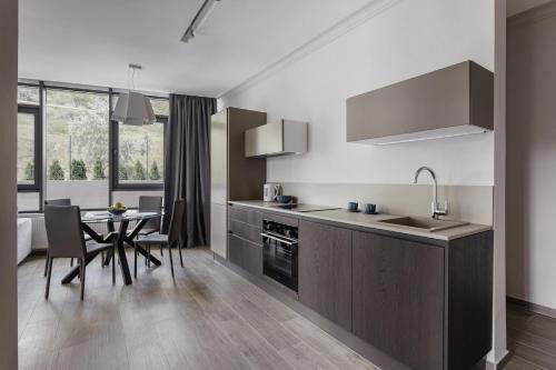 Luxury Apart-hotel Costa Fontana ??????????? ? ???? ????? ??????? 12 ??