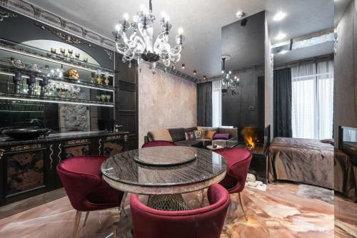 Mr Grey Boutique Hotel