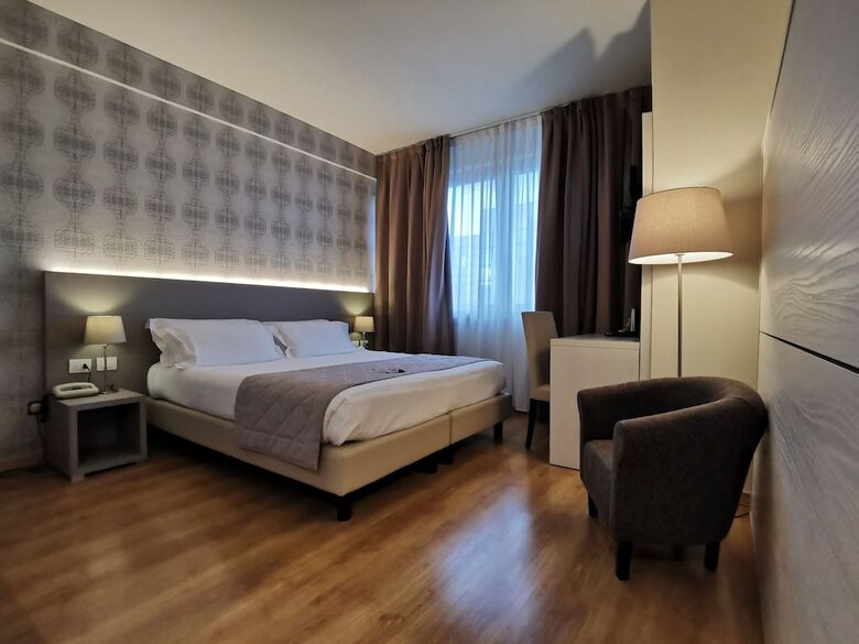 Hotel President