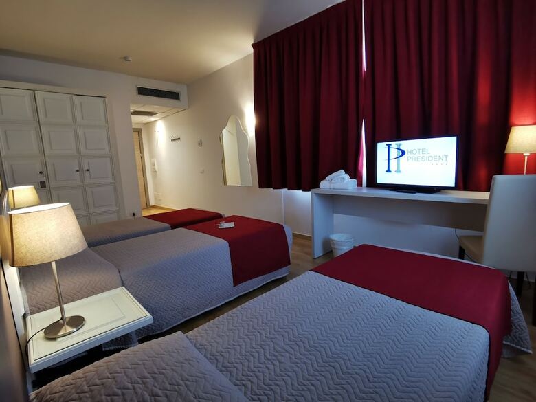 Hotel President