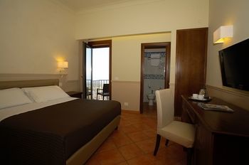 Hotel Airone