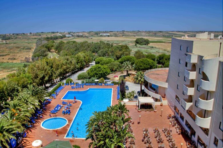 Hotel Paradise Beach