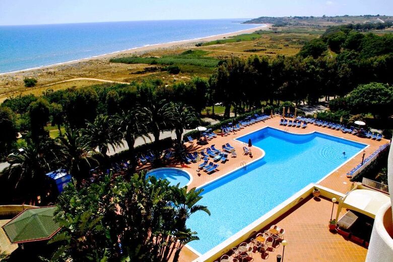 Hotel Paradise Beach