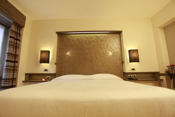 Hotel Diplomatic