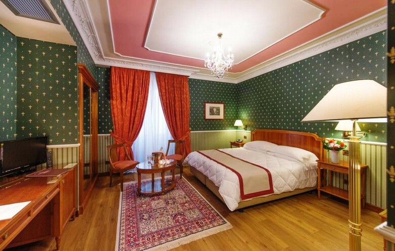 Strozzi Palace Hotel