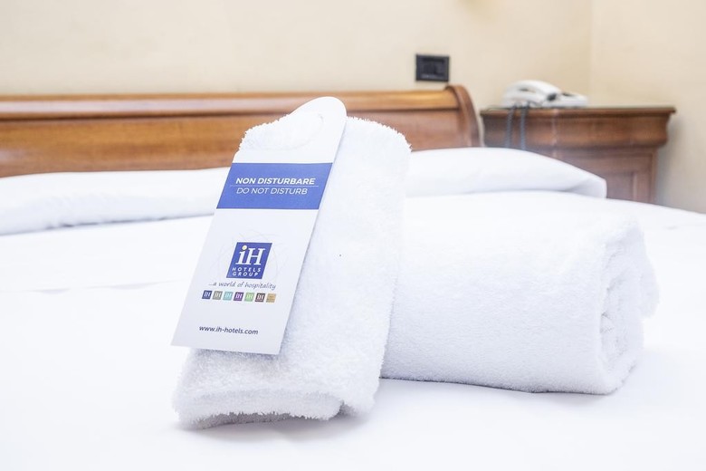 Select Hotel