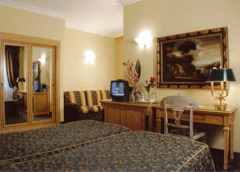 Hotel Champagne Palace