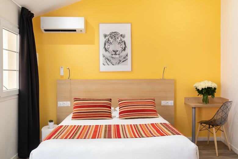 Nicea Hotel