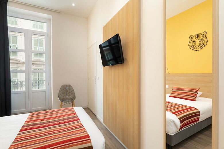 Nicea Hotel