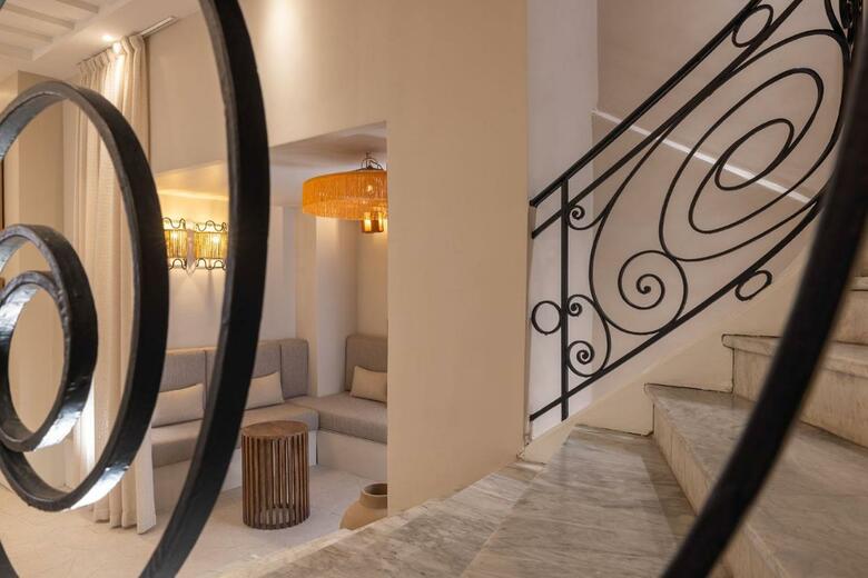 Hotel Crisol Lumi�re