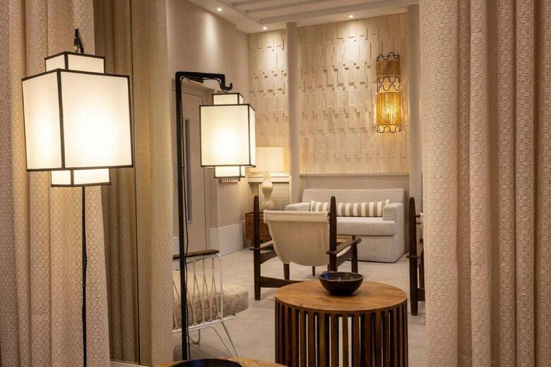 Hotel Crisol Lumi�re