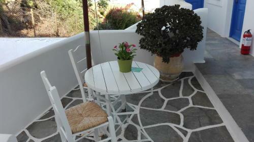 Hostal Anerousa