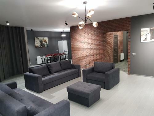Apartamento Uzhorod 3 Room Lovely House