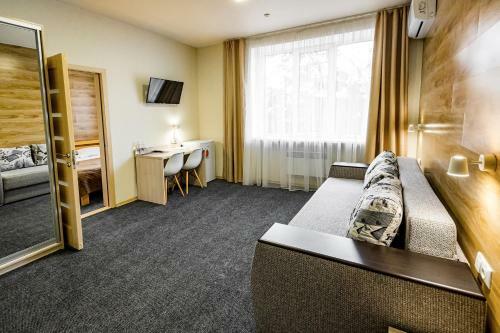 Rooms Hotel