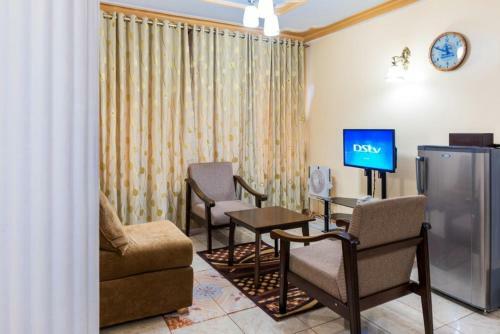 Apartment In Secure Resort - 46 People