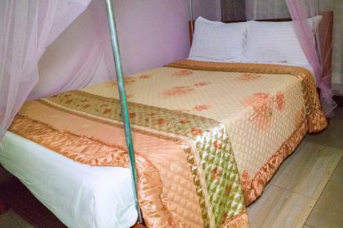 Strikers Hotel