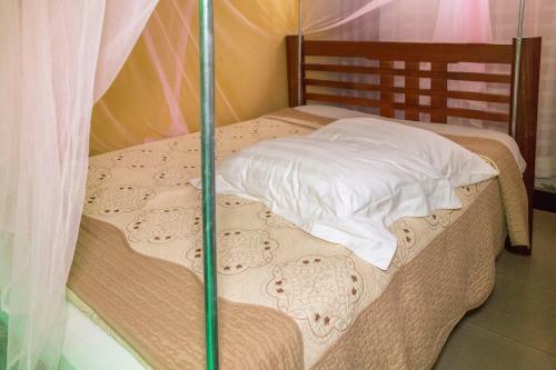 Strikers Hotel