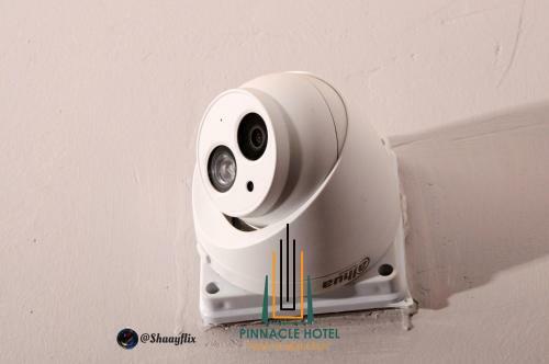 Pinnacle Hotel