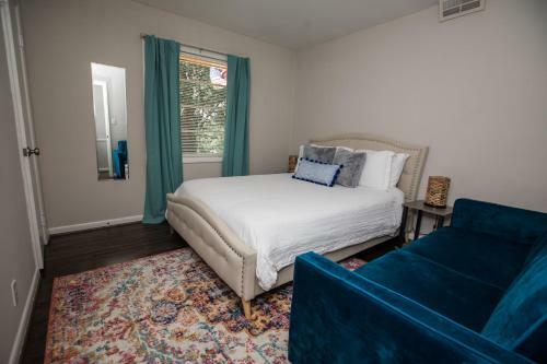 The Highland Hideaway - 2 Min From St Vincents, 5 From 5 Points