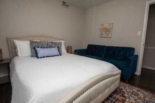 The Highland Hideaway - 2 Min From St Vincents, 5 From 5 Points