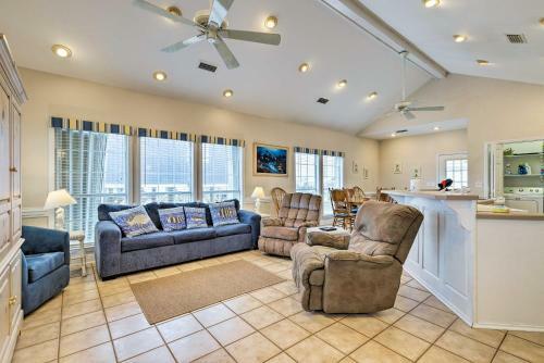 Luxury Peace At The Beach Home - Walk To Gulf!