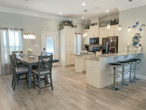 059 Dauphin Tale Home