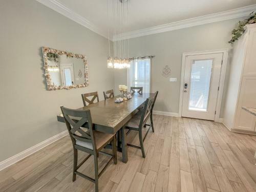 059 Dauphin Tale Home