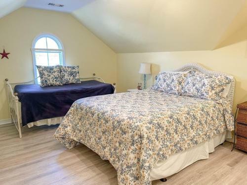 025 The Sanderling Home