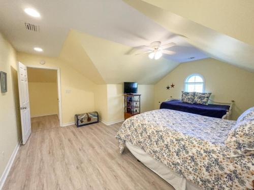 025 The Sanderling Home