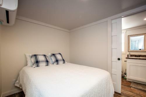 Sunset Cottage, River Rocks Landing With 3 Pools! Bungalow