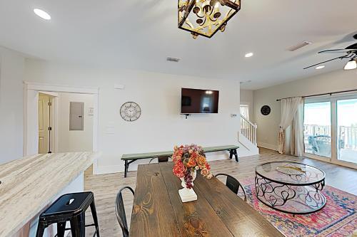 New Listing! Lagoon-front Townhouse With Pool, Deck Townhouse