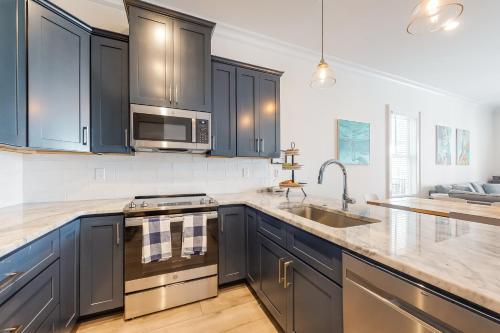 West Side Cottage #o