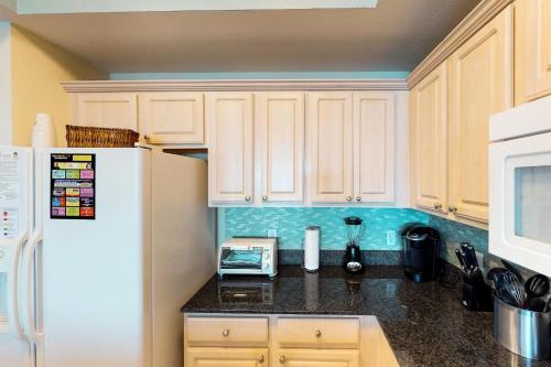 Apartamento Crystal Shores West Condos